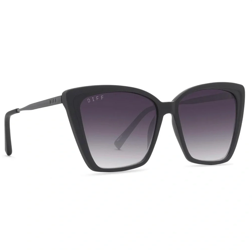 DIFF Heidi Sunglasses Matte Black Frame Grey Gradient Lenses Sharp Cat Eye NIB